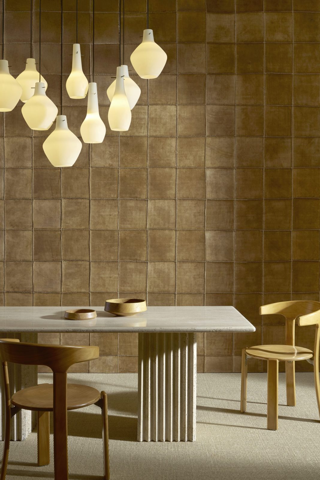 Allures_Reliure_29213_Roomshot_Print_HR Allures_Reliure_29213_Roomshot_Print_HR