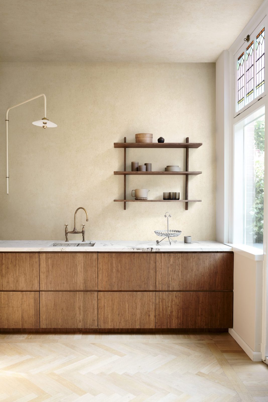 EssentialsKaolin_CalcaireStucco_30305_Roomshot_Print_HR EssentialsKaolin_CalcaireStucco_30305_Roomshot_Print_HR