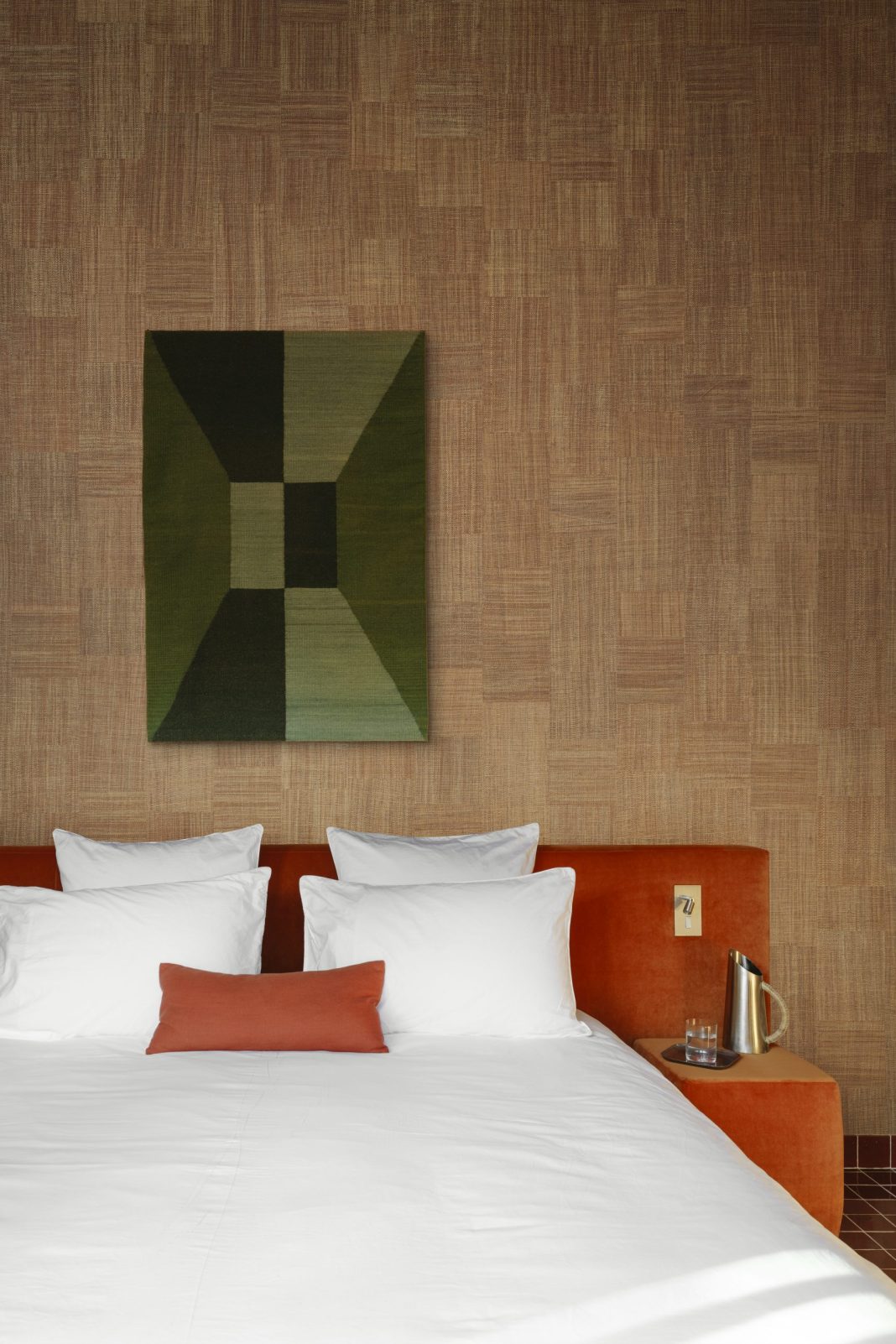 Icarus_Telaio_15721_Roomshot_Print_HR Icarus_Telaio_15721_Roomshot_Print_HR